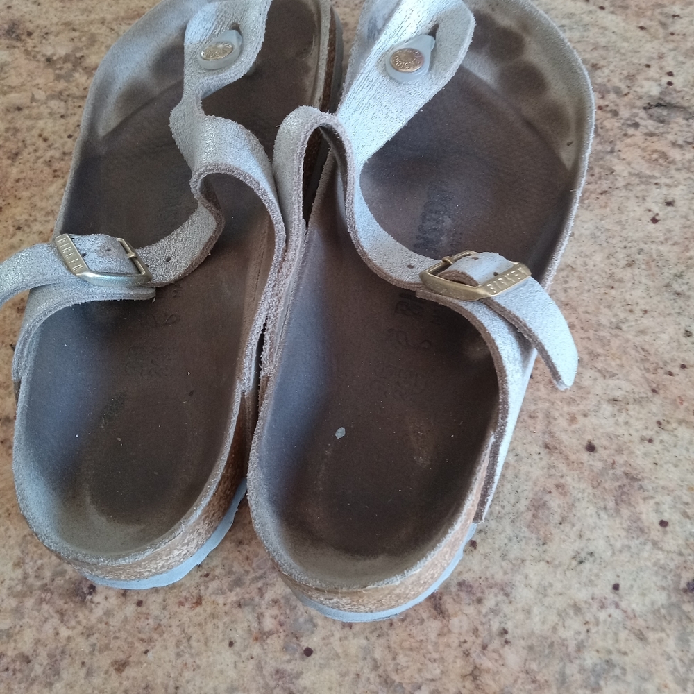 Sandals - Picture 4 of 4